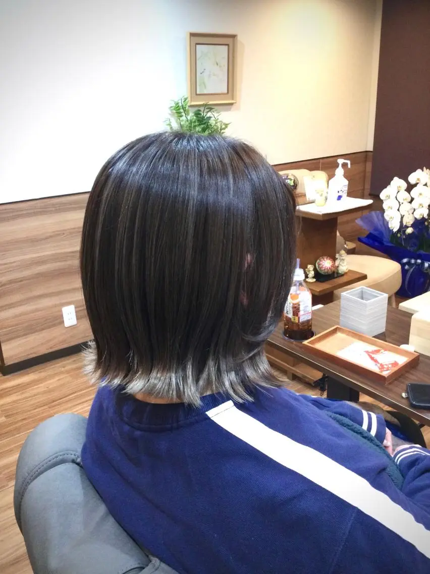 ミディアム カラー ボブ くびれヘア Annon プライベートサロンのヘアスタイル