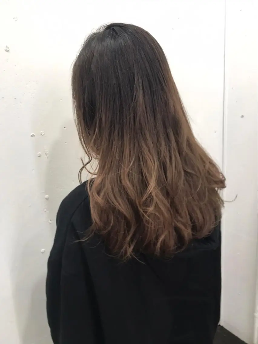 ミディアム カラー パーマ ヘアアレンジ メンズ キッズ ネイル マツエク・マツパ グラデーションカラー トリートメント グラデーション 久木原 ゆりのヘアスタイル