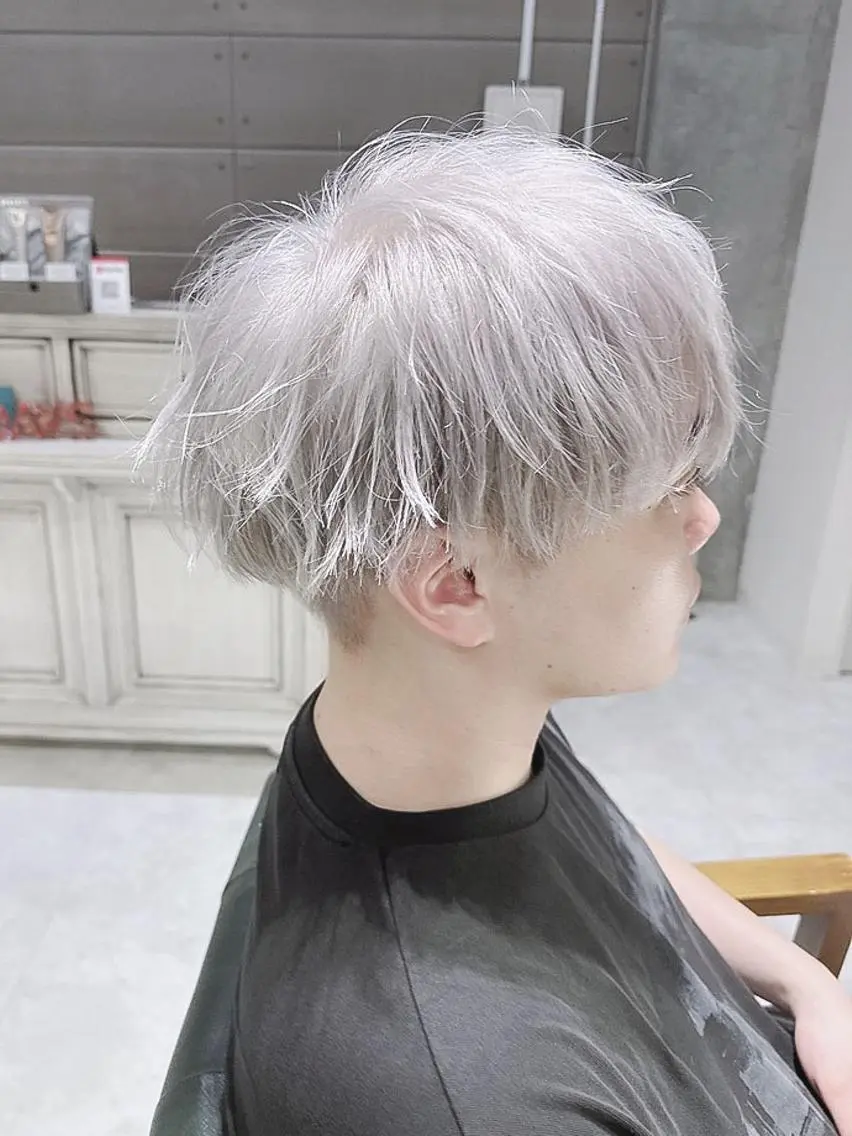 ショート カラー メンズ メンズハイトーン メンズ韓国風 韓国マッシュ マッシュウルフ マッシュ Days 透明感カラーのヘアスタイル