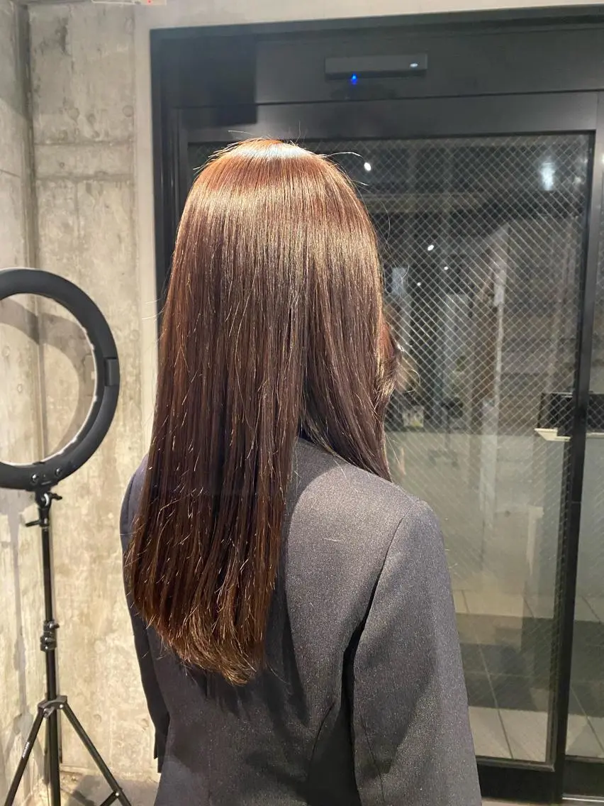 ロング トリートメント ブリーチカラー/ブロ ンドレイヤーカットのヘアスタイル