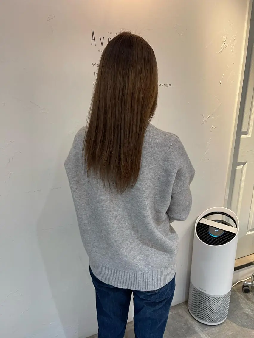 セミロング カラー アッシュ アッシュグレー アッシュグレージュ グレージュ ヘアカラー トリートメント Avery SHINのヘアスタイル