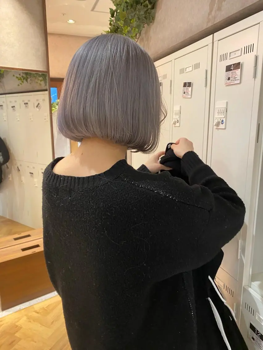 カラー ハイトーンカラー シルバー Erina レイヤー/似合わせ♡のヘアスタイル