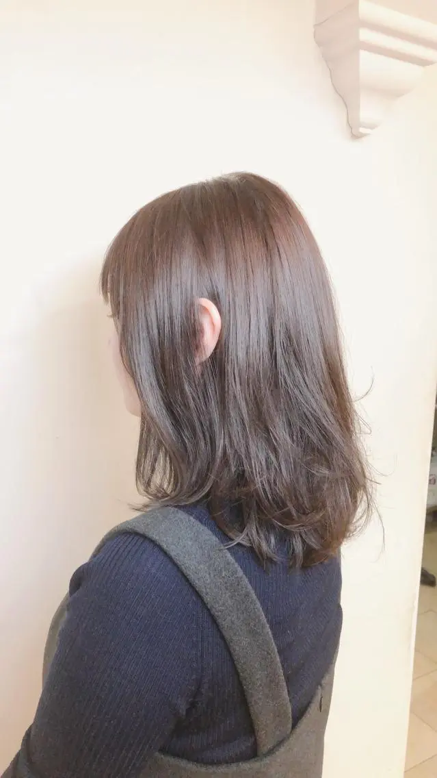 ミディアム カラー 透明感カラー カット ヘアカラー 杉野 凜のヘアスタイル