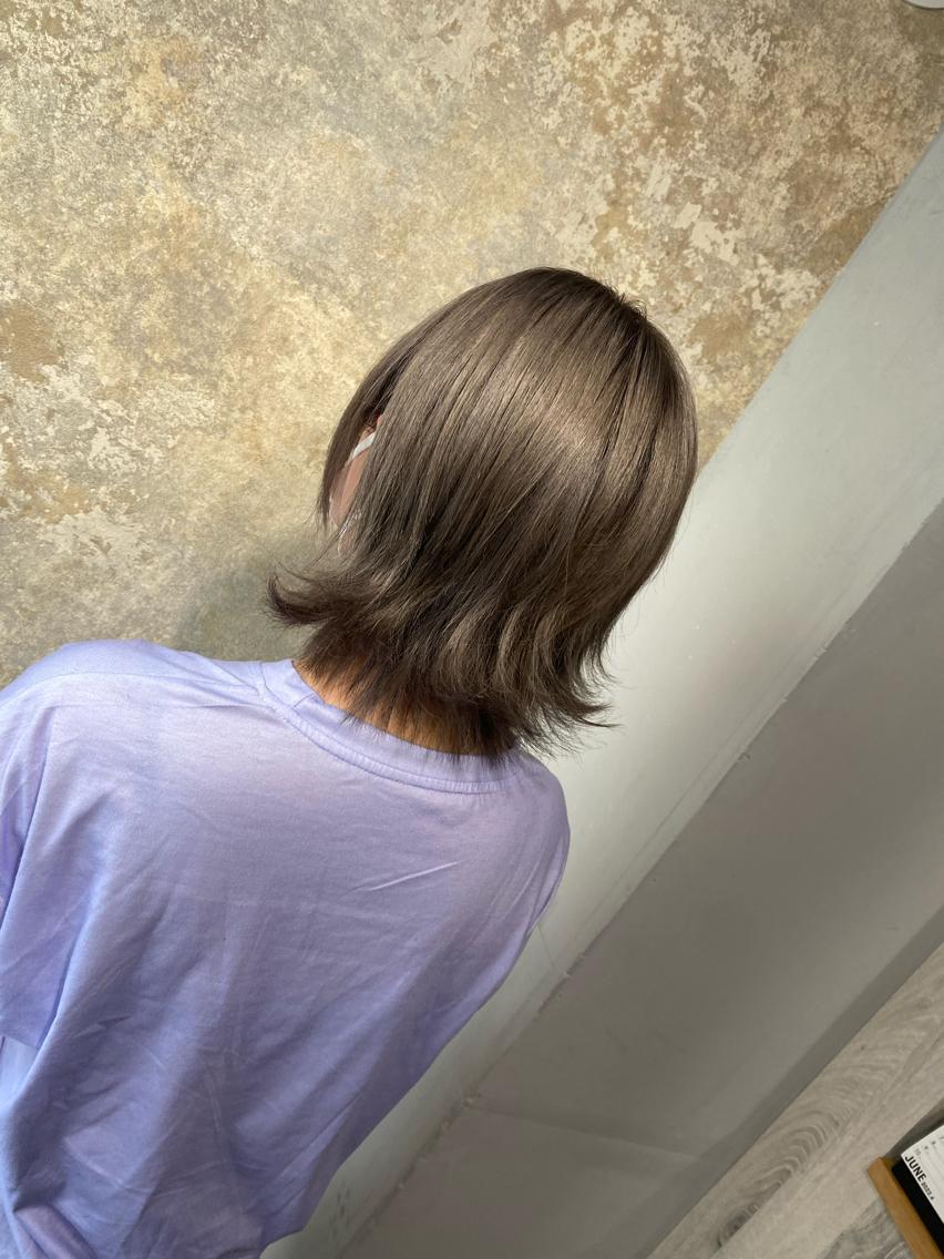 ショート カラー ヘアカラー Saki🤡池袋 ブリーチカラーのヘアスタイル