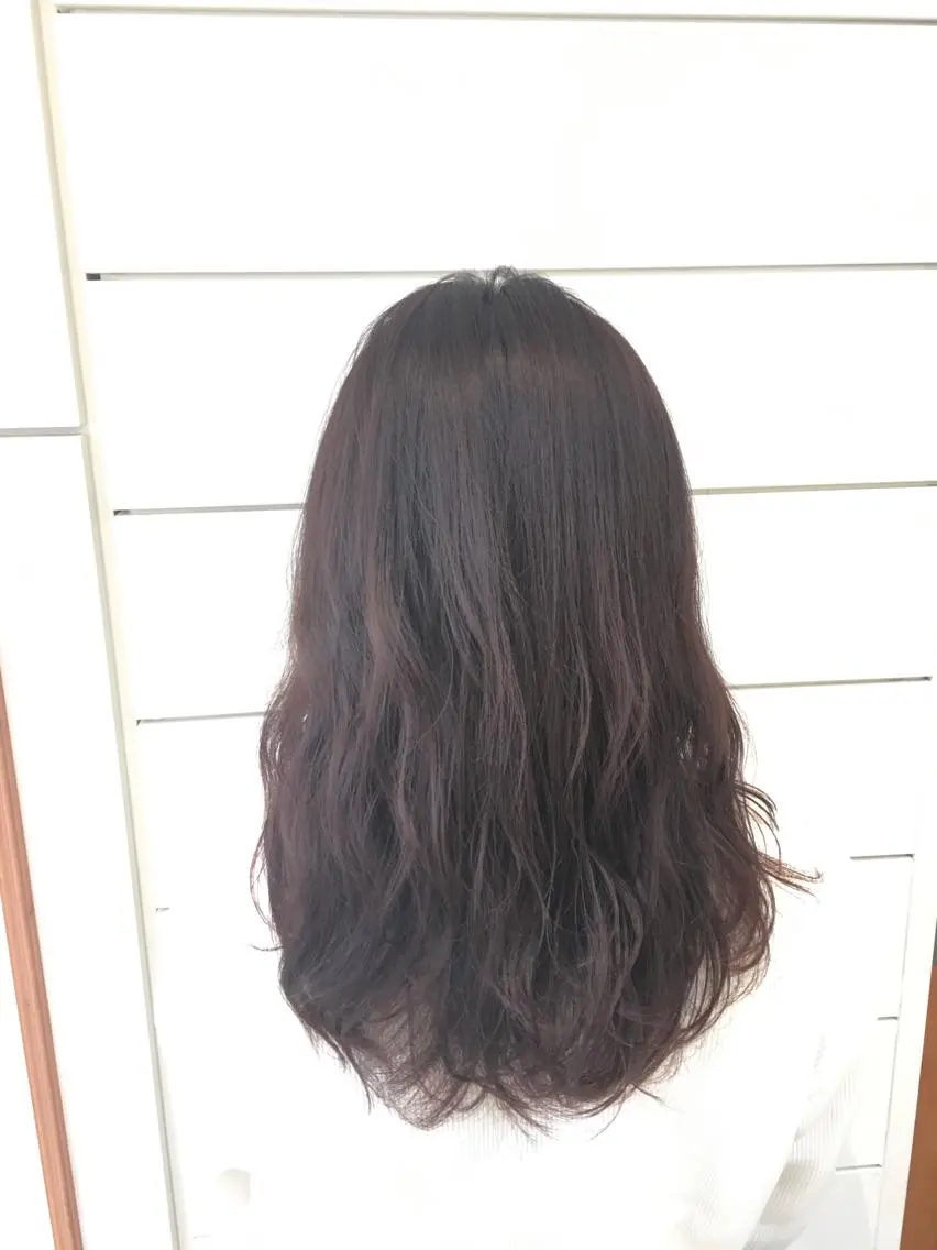 セミロング カラー ヘアアレンジ アッシュ ピンクカラー ピンクアッシュ 鍵山 千秋のヘアスタイル