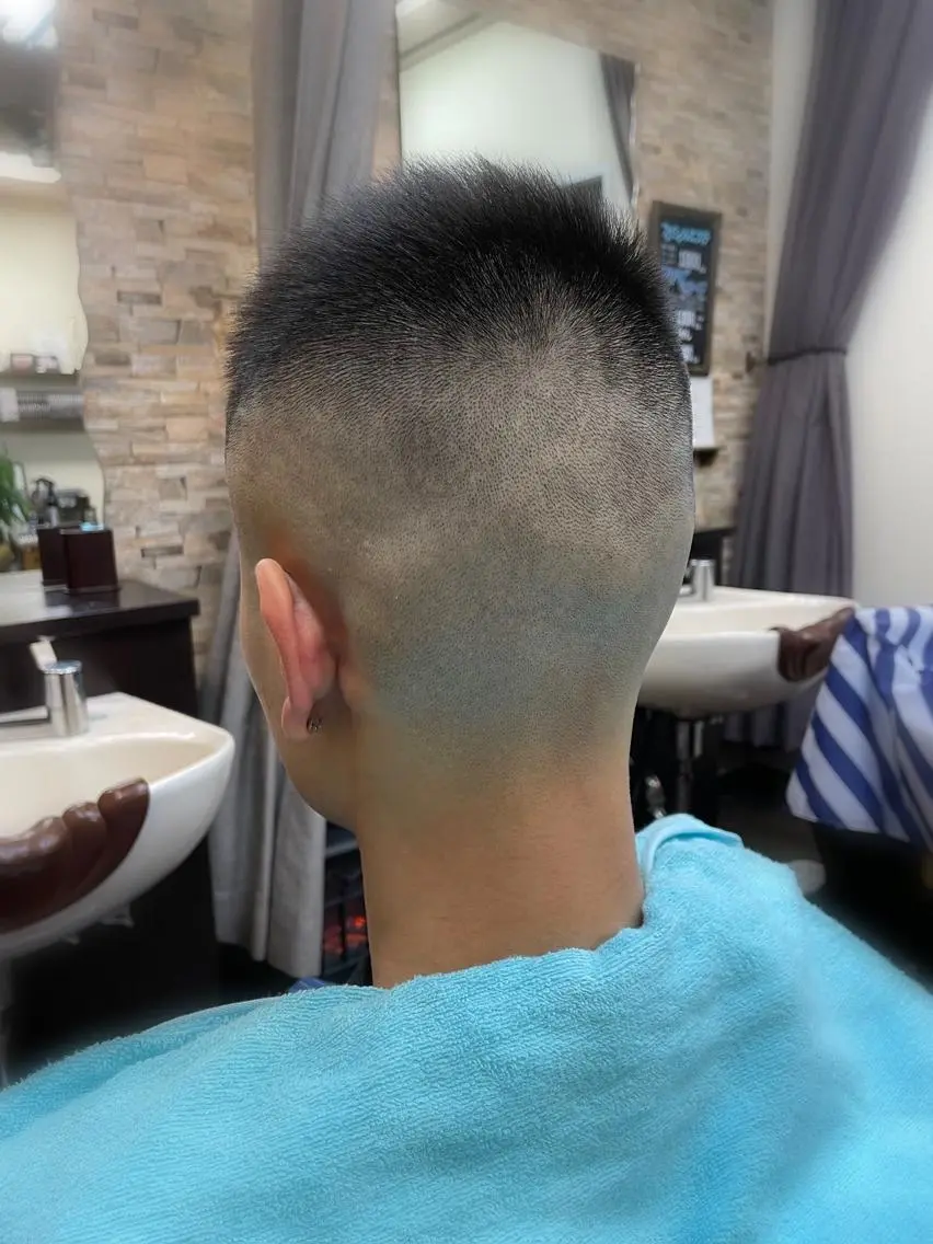 ショート メンズ フェードカット スキンフェード ヘアーサロン ＳＯRＡお顔剃りのエステ・リラクイメージ