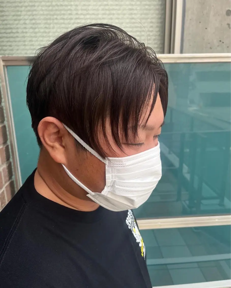 ショート メンズ 切りっぱなしボブ メンズブリーチ メンズハイライト メンズ韓国風 ピンクブラウン 久木原 ゆりのヘアスタイル
