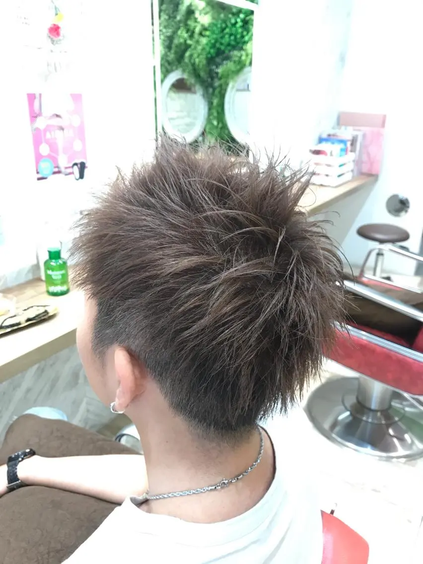 ショート カラー メンズ メンズブリーチ ブリーチ 透明感カラー 小倉 聖也のヘアスタイル