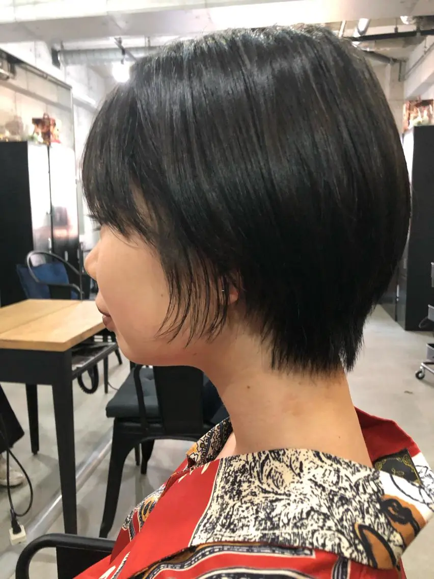 ショート カラー パーマ ヘアアレンジ メンズ キッズ ネイル マツエク・マツパ カット ヘアカラー トリートメント ヘアセット 艶髪育成サロン 京橋　shinのヘアスタイル