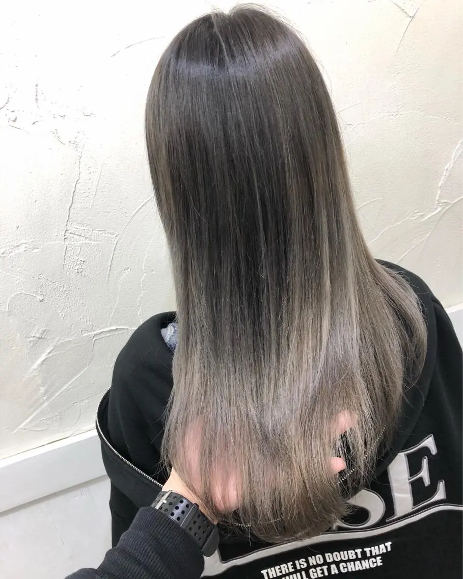 ロング Loob.TOKYO MIYA🌈のヘアスタイル