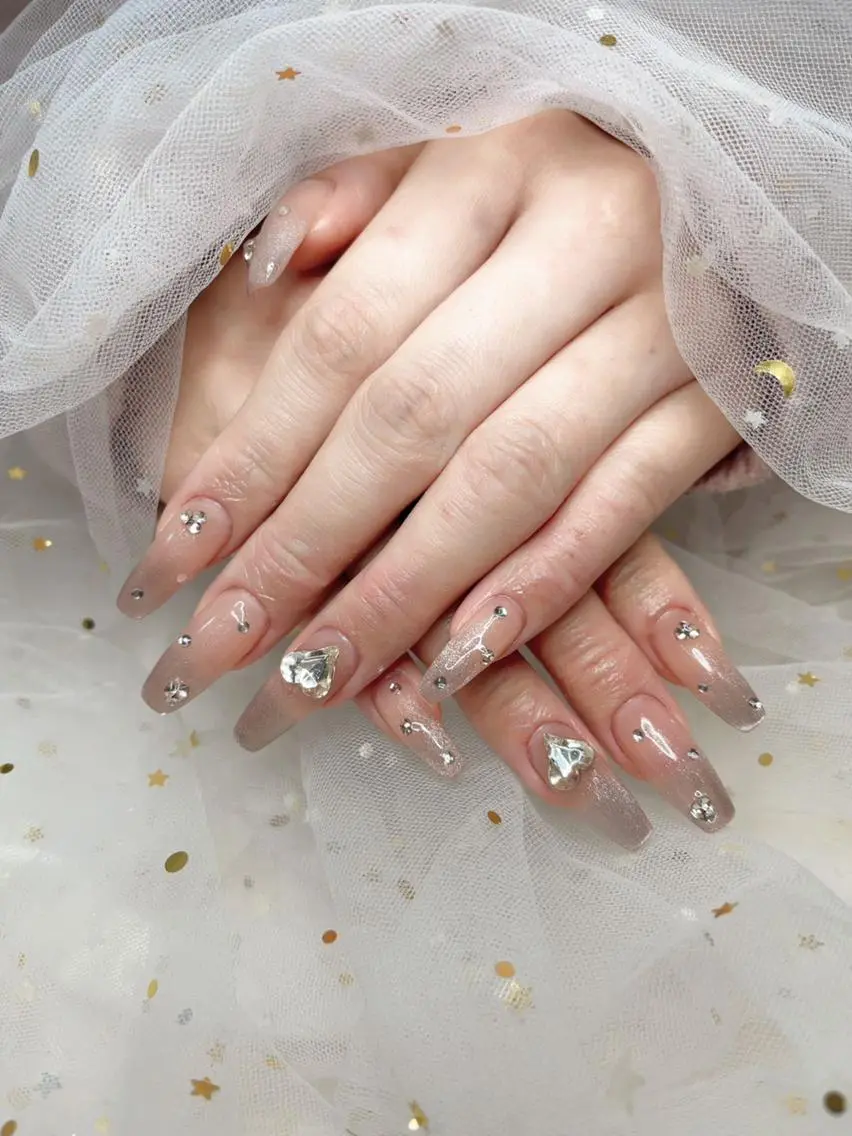 ネイル アートネイル 長さ出し ジェルネイル 韓国ネイル 持ち込み ハンドネイル ジョリ kasumi🌹💅のネイルデザイン