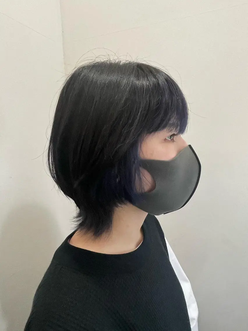 カラー ブリーチ インナーカラー ネイビーカラー 新籾 尚哉のヘアスタイル