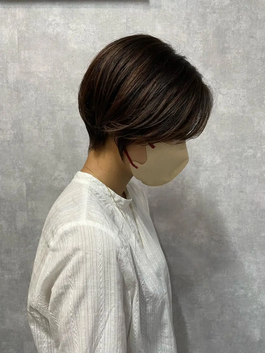 ショート 切りっぱなしボブ ショートボブ ハンサムショート 丸みショート アッシュ モテ髪/ボブ/ショー ト/アダチフウトのヘアスタイル