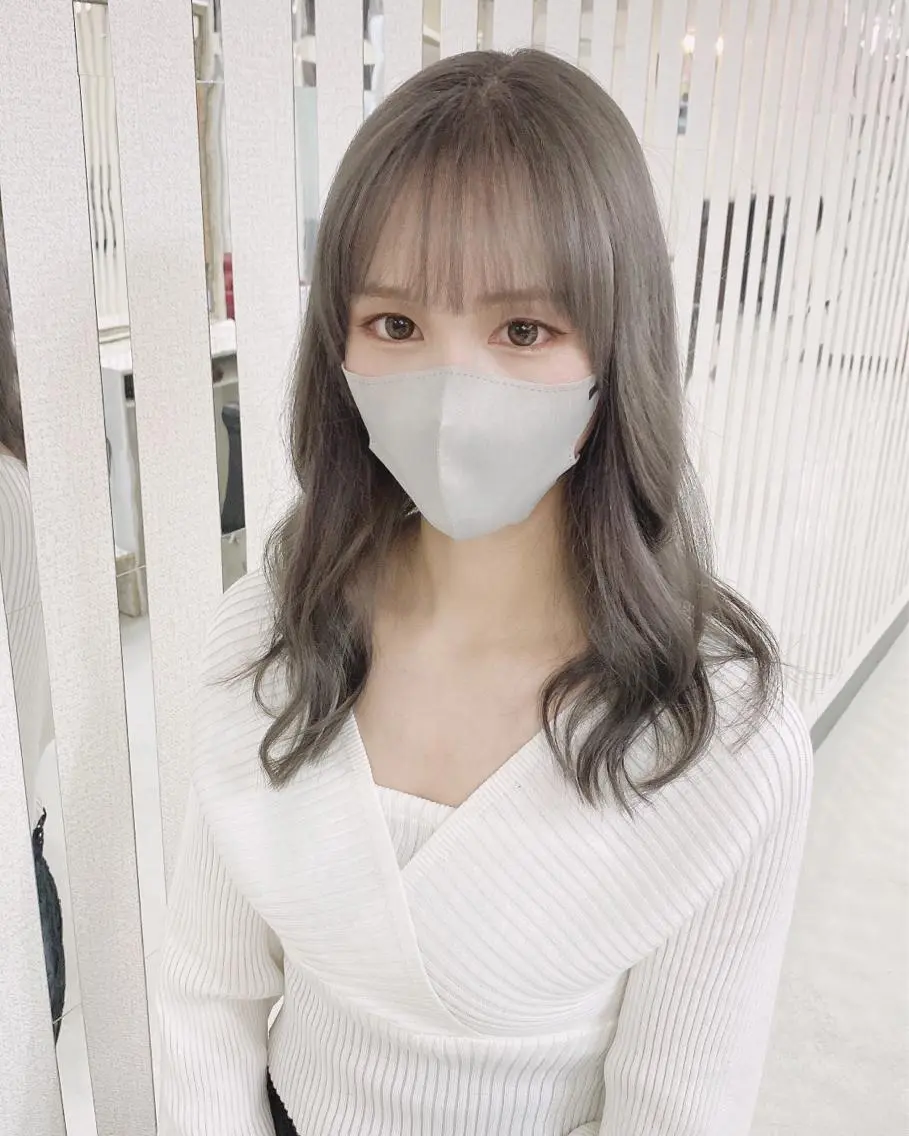 セミロング カラー ダブルカラー ヘアカラー トリートメント YURI ✨のヘアスタイル