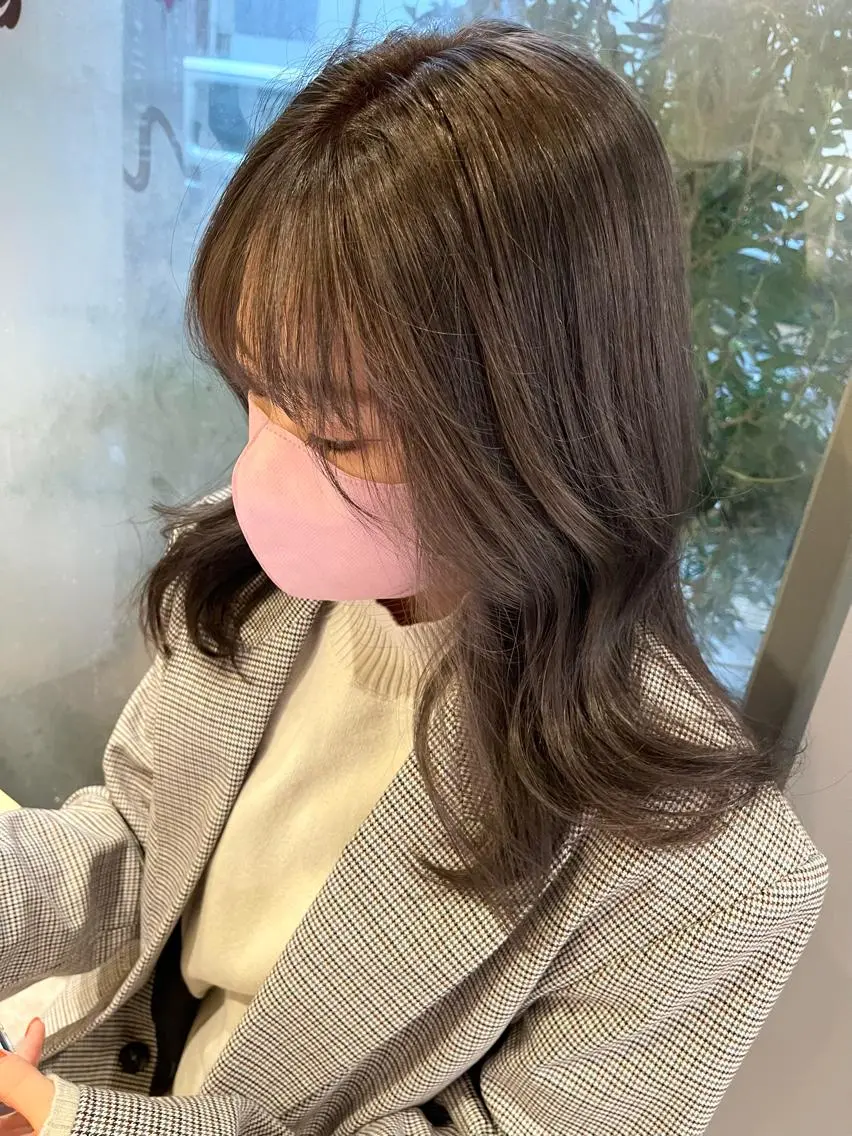 セミロング zest kalonのヘアスタイル