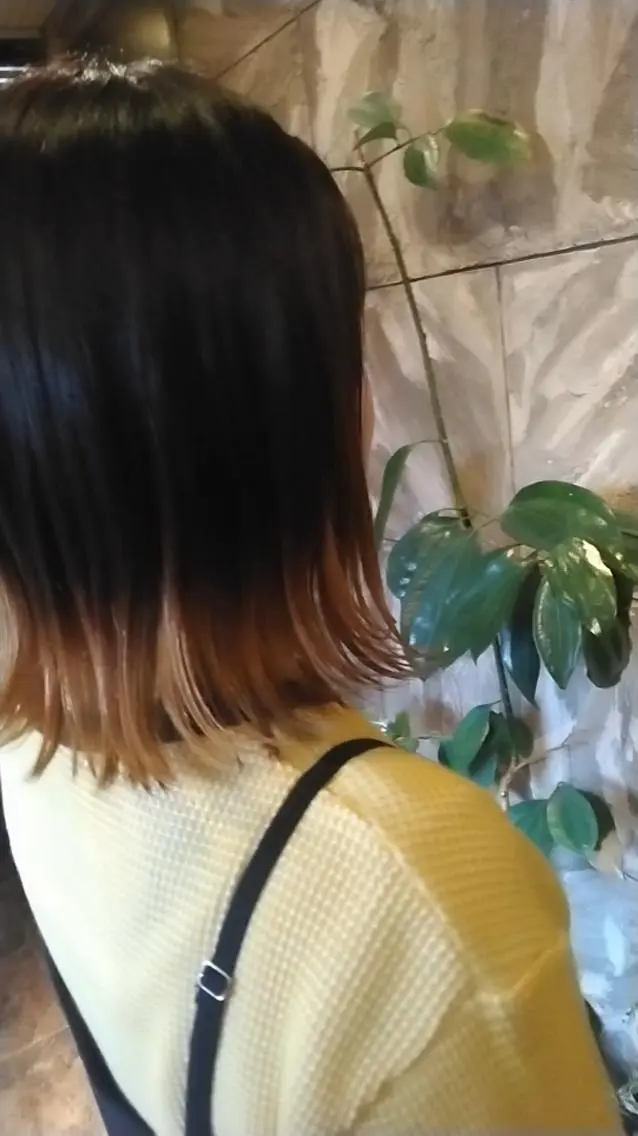 カラー ミディアム イエローカラー カット ヘアカラー パーマ 縮毛矯正 トリートメント ヘッドスパ ヘアセット 清水 旭美のヘアスタイル