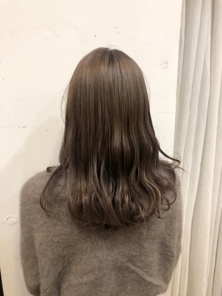 セミロング カラー まろやかカラー🤎 みなとまほのヘアスタイル