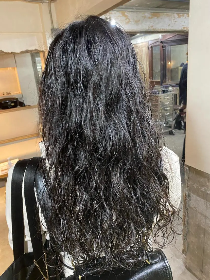 ロング パーマ ロング お任せヘア☘️☘️ 及川渚のヘアスタイル