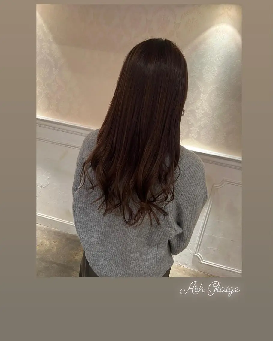ロング カラー アッシュ アッシュグレー アッシュグレージュ ベージュカラー グレージュ カット ヘアカラー トリートメント ハイライト/インナー /ブリーチ/レイヤーのヘアスタイル