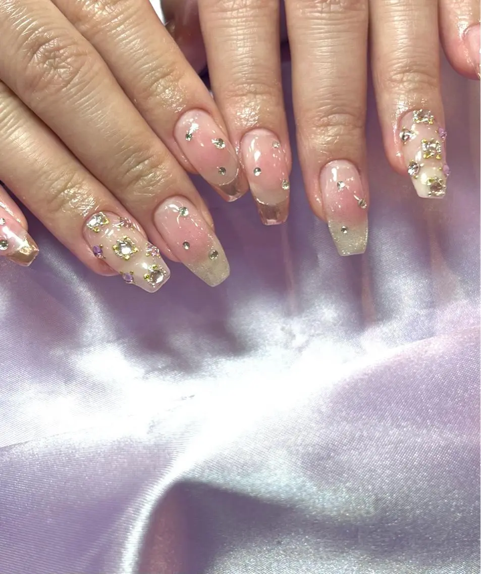 ネイル ゴールド ハート キラキラネイル 韓国ネイル ラメ(グリッター) ハンドネイル フットネイル Para Sol nail Maoのネイルデザイン