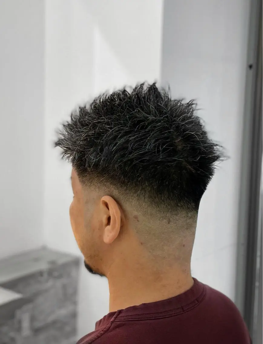 ショート メンズ フェードカット スキンフェード 🔥メンズ特化🔥 谷口力哉のヘアスタイル