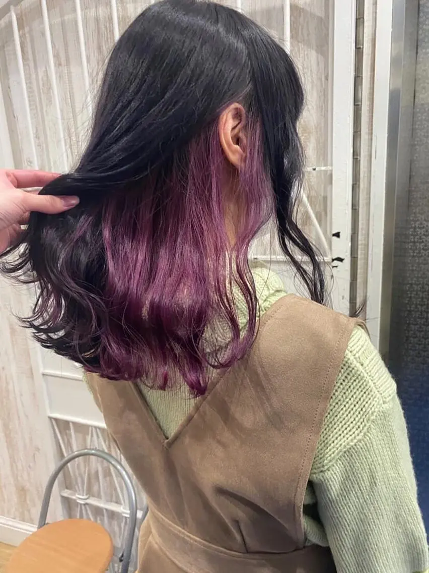 カラー white.梅田 デザインカラー🦄のヘアスタイル