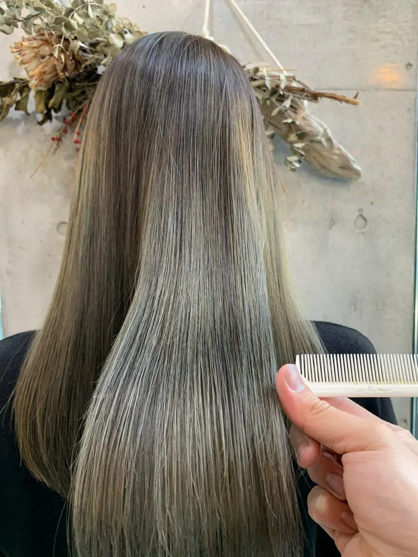 ロング カラー 透明感カラー 髪質改善 トリートメント プルエクステで憧れの ロングヘアに✨蛇石のヘアスタイル