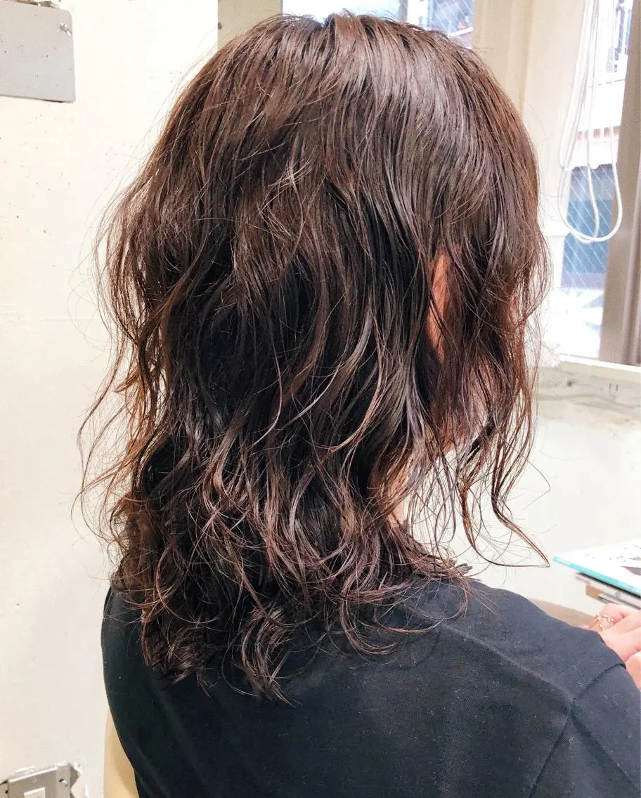 ミディアム パーマ ミディアムパーマ エアウェーブ ❏アンニュイパーマ 川原畑 拓也❏のヘアスタイル
