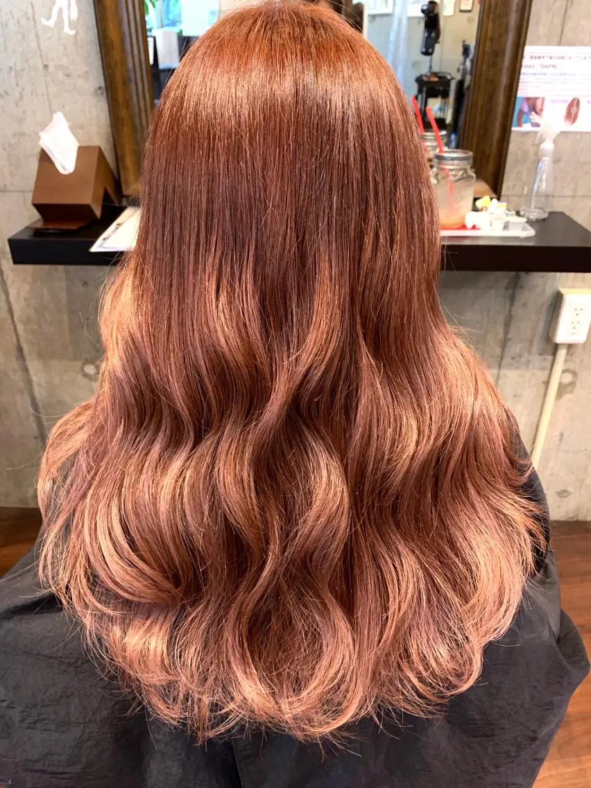 ロング カラー ヘアカラー ナカジマ ハルカのヘアスタイル
