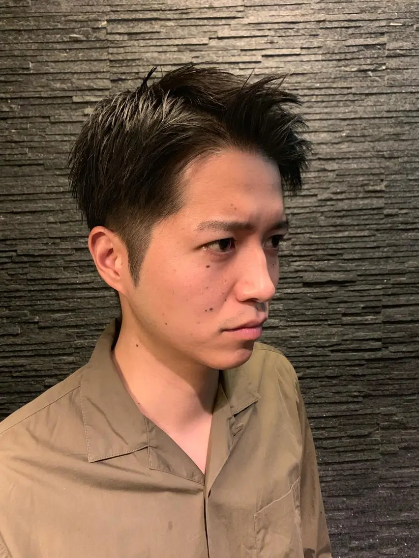 ショート 石川 裕大のヘアスタイル