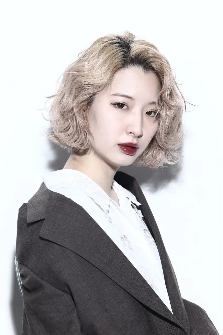 ショート カラー ヘアカラー トリートメント シールエクステ×美髪 改善/ヨシモトカンジのヘアスタイル