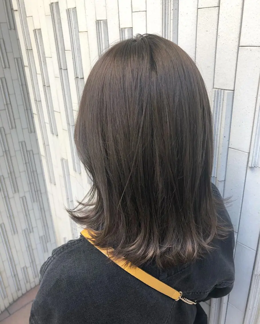 ミディアム カラー アッシュ ダークアッシュ カット ヘアカラー トリートメント 🍊新宿南口🍊 ERINAのヘアスタイル