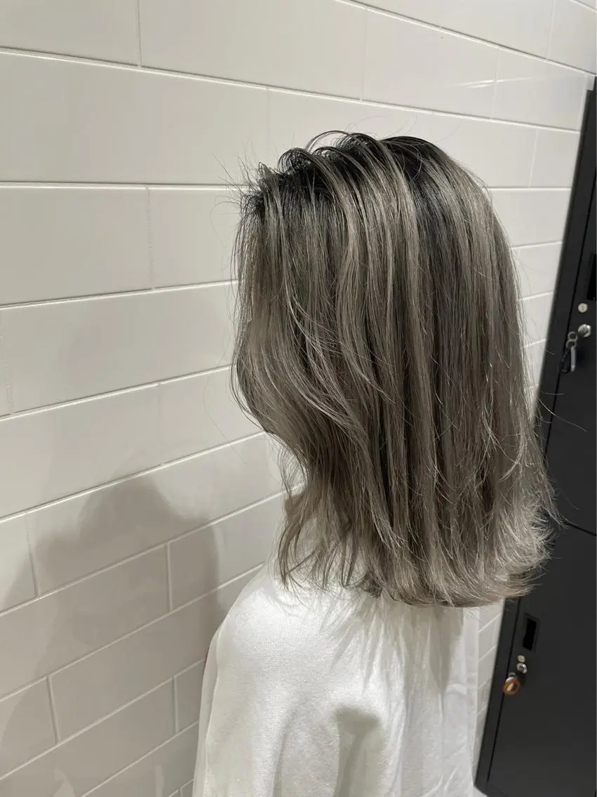 セミロング カラー 外国人風カラー 多田 悦淳のヘアスタイル