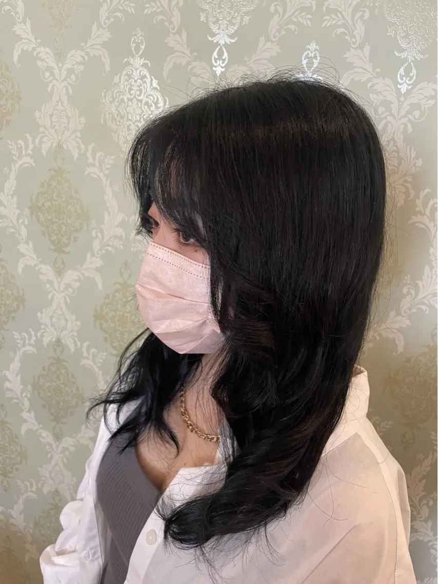 セミロング カラー EARTH中島 秋桜久のヘアスタイル