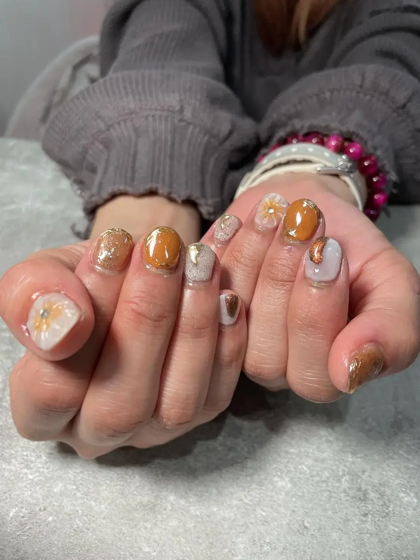 ネイル 持ち込み Raviliss ♡のネイルデザイン