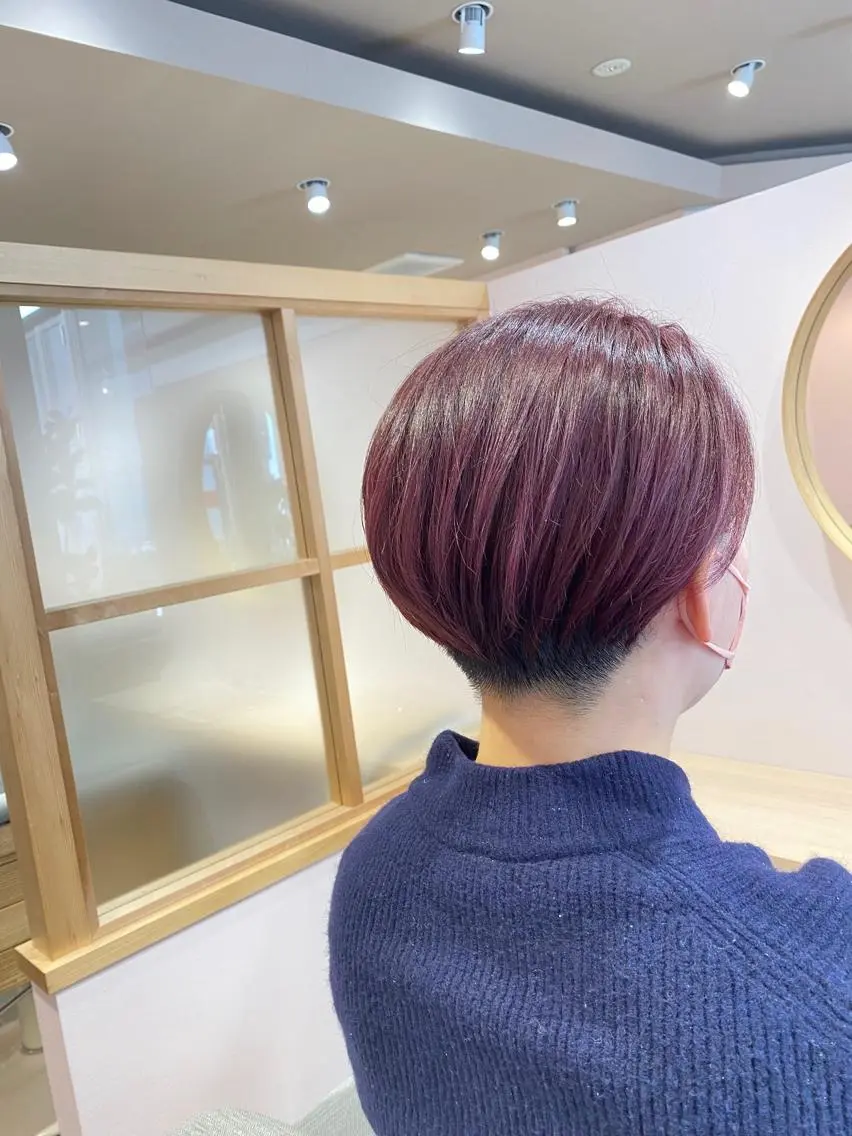 ショート カラー ピンクカラー バイオレットカラー nagisa /縮毛矯正のヘアスタイル