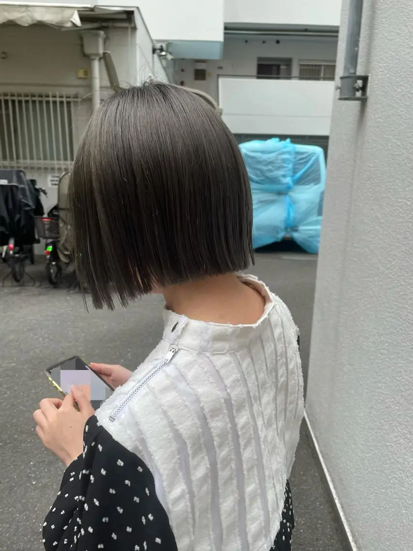 ショート ボブ カット やまさきえりこ ニュアンスパーマのヘアスタイル