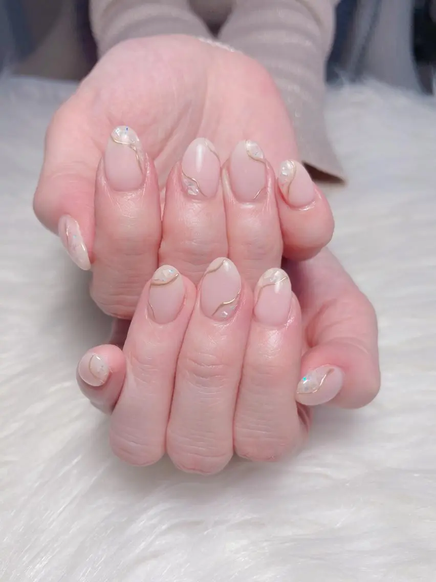 ネイル MiKi Nai池袋 長さだし得意のネイルデザイン