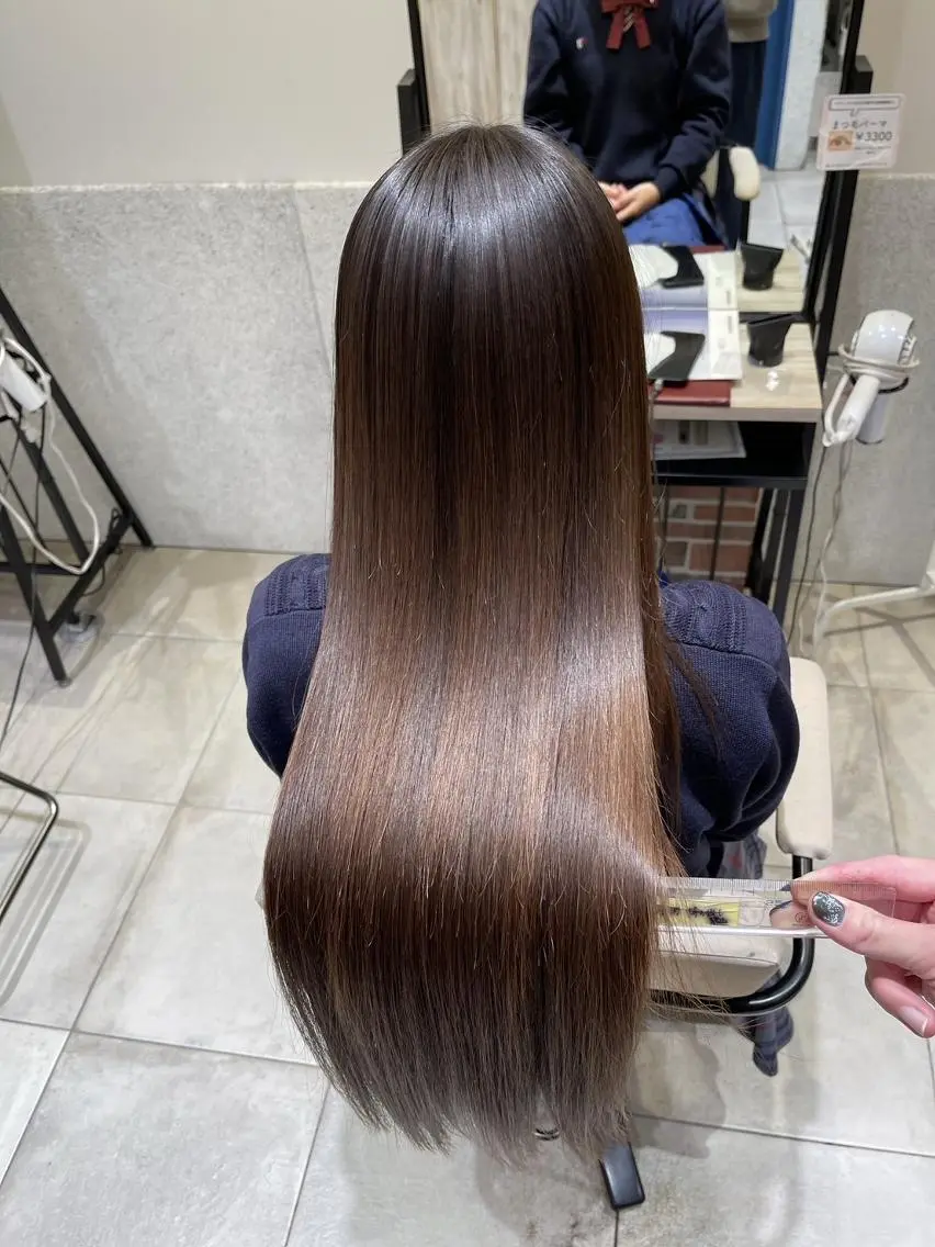 ロング カット 縮毛矯正 トリートメント ✨ カラーリストひろき✨のヘアスタイル