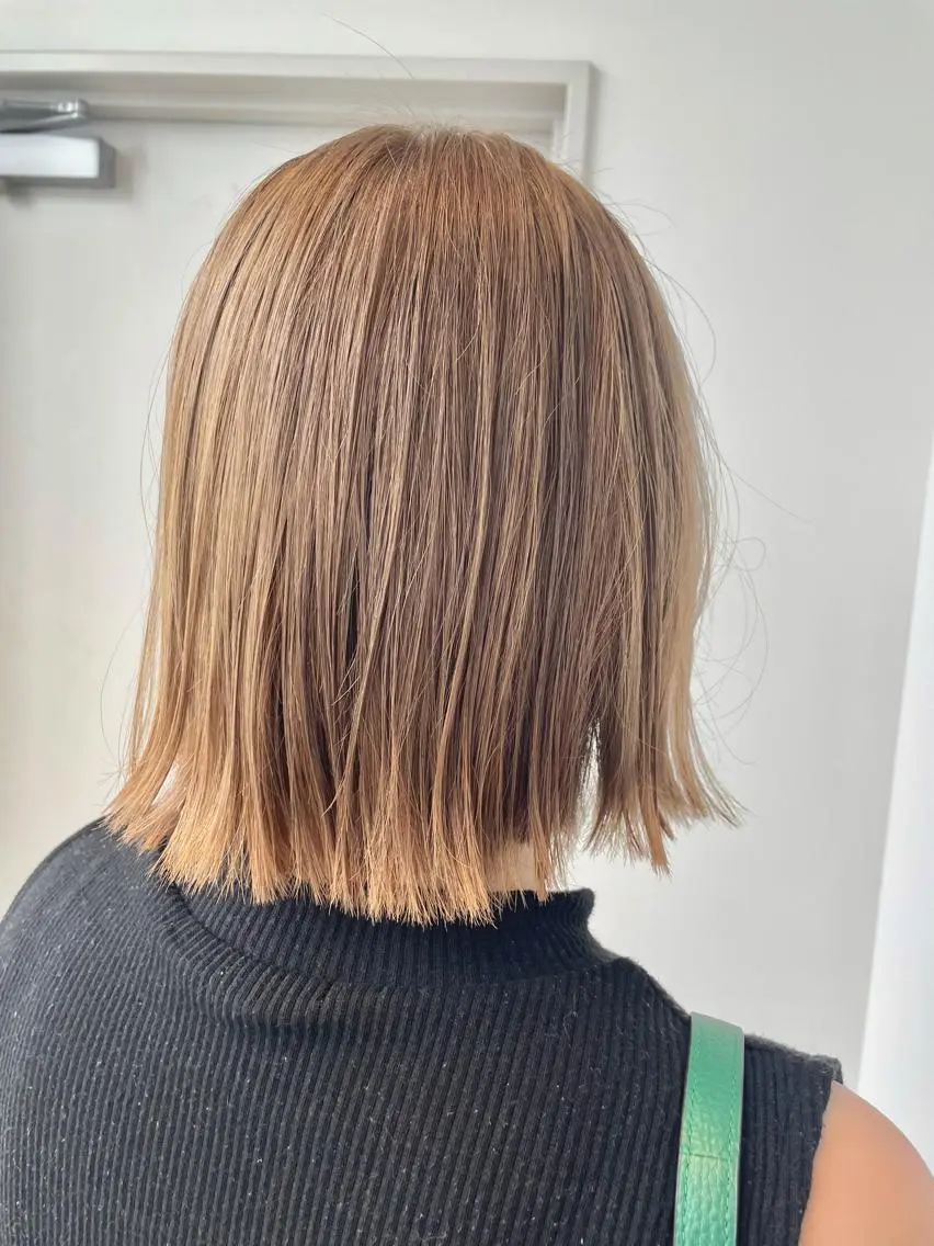 ショート カラー パーマ ヘアアレンジ ヘアカラー トリートメント ハイトーンカラー🤍 山下 優華のヘアスタイル