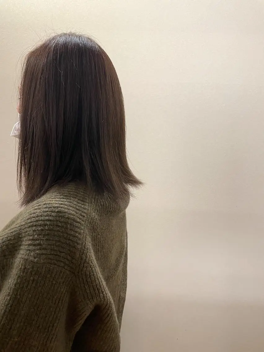 セミロング カラー アッシュ アッシュグレー 透明感カラー 井上 葉月のヘアスタイル