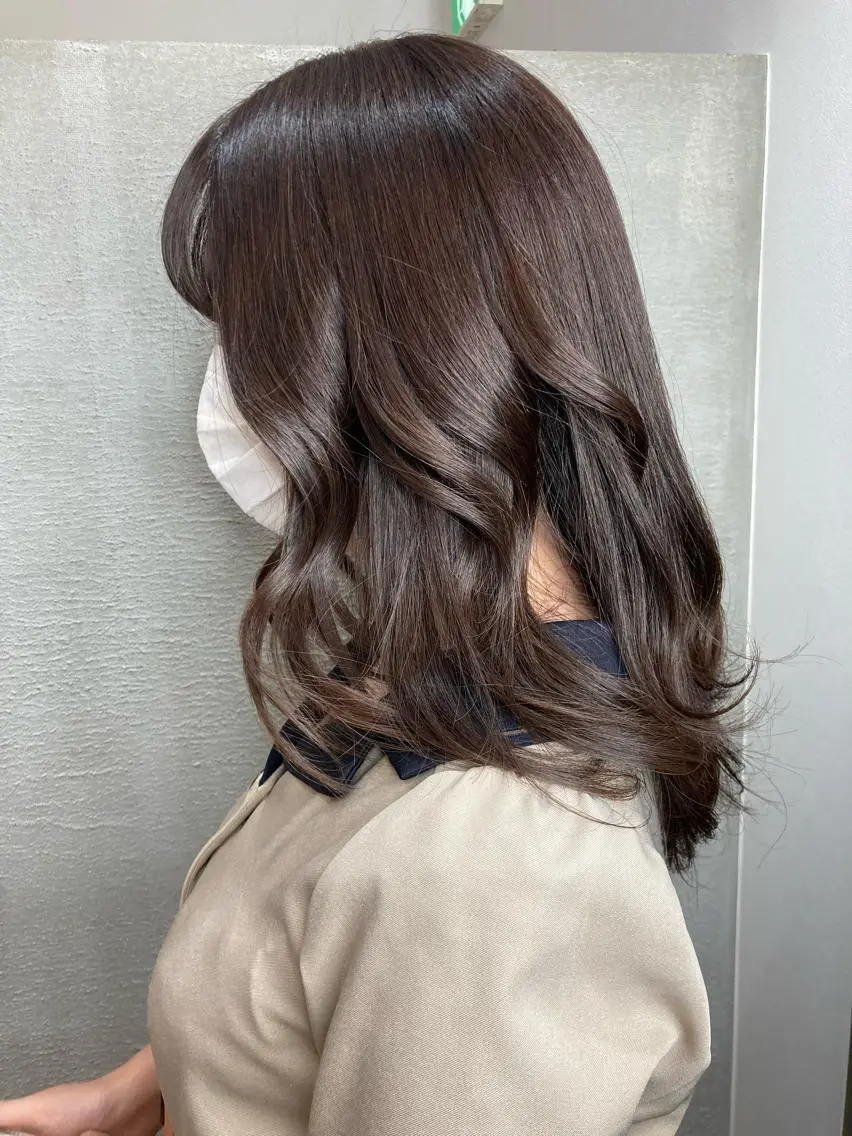 ロング カラー パーマ アッシュ ブラウンカラー 韓国風ヘア レイヤーカット 豊中/メンズ特化 岡田 龍之介のヘアスタイル