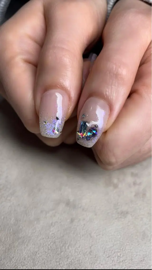 ネイル ブルー フラッシュネイル ジェルネイル ピンク 黄色 ハンドネイル フットネイル with hues AYAのネイルデザイン