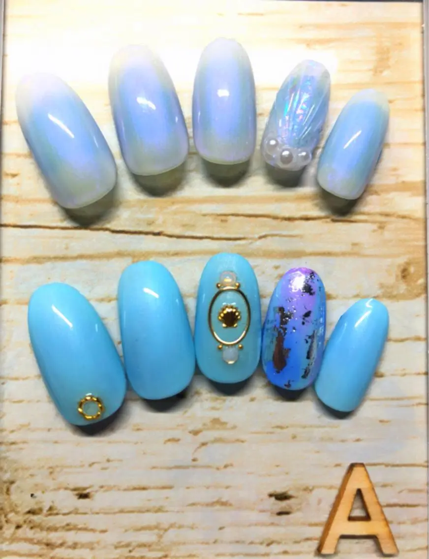 ネイル Li'leaNail AINAのネイルデザイン