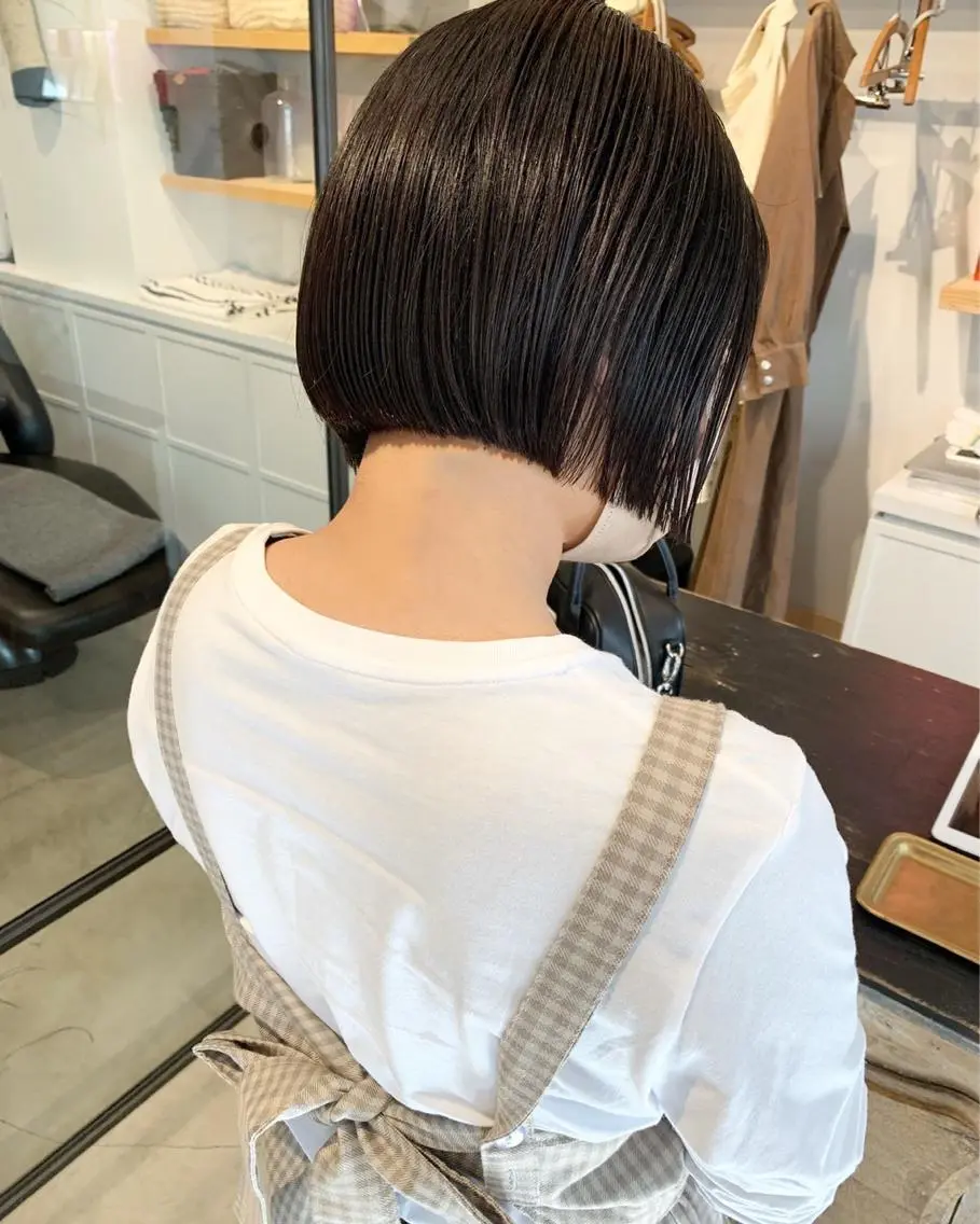 ショート カラー 🫧赤み消し*艶髪 nanami🫧のヘアスタイル
