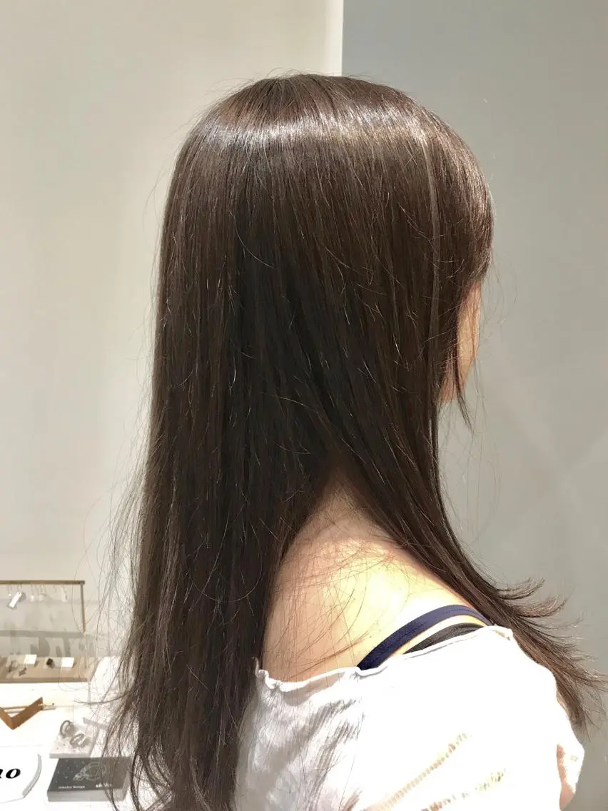 ロング カラー ブルーカラー ブルージュ ハイライトカラー ハイライト カット ヘアカラー トリートメント KEN KENのヘアスタイル