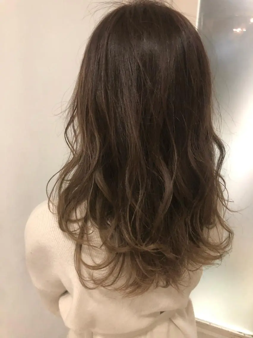 ミディアム 藤田 遼のヘアスタイル