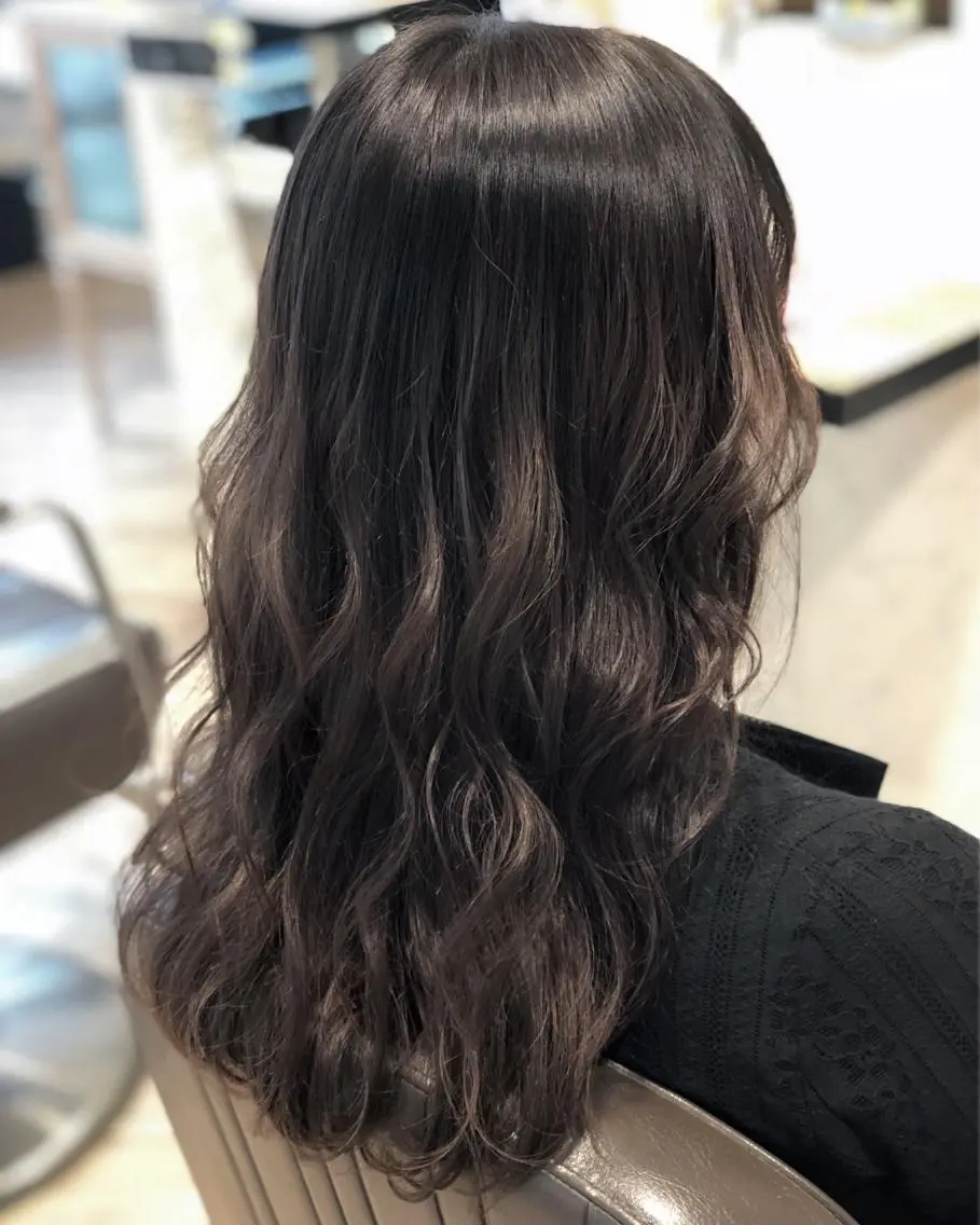 ロング カラー ベージュカラー🧸 伊藤なつみのヘアスタイル