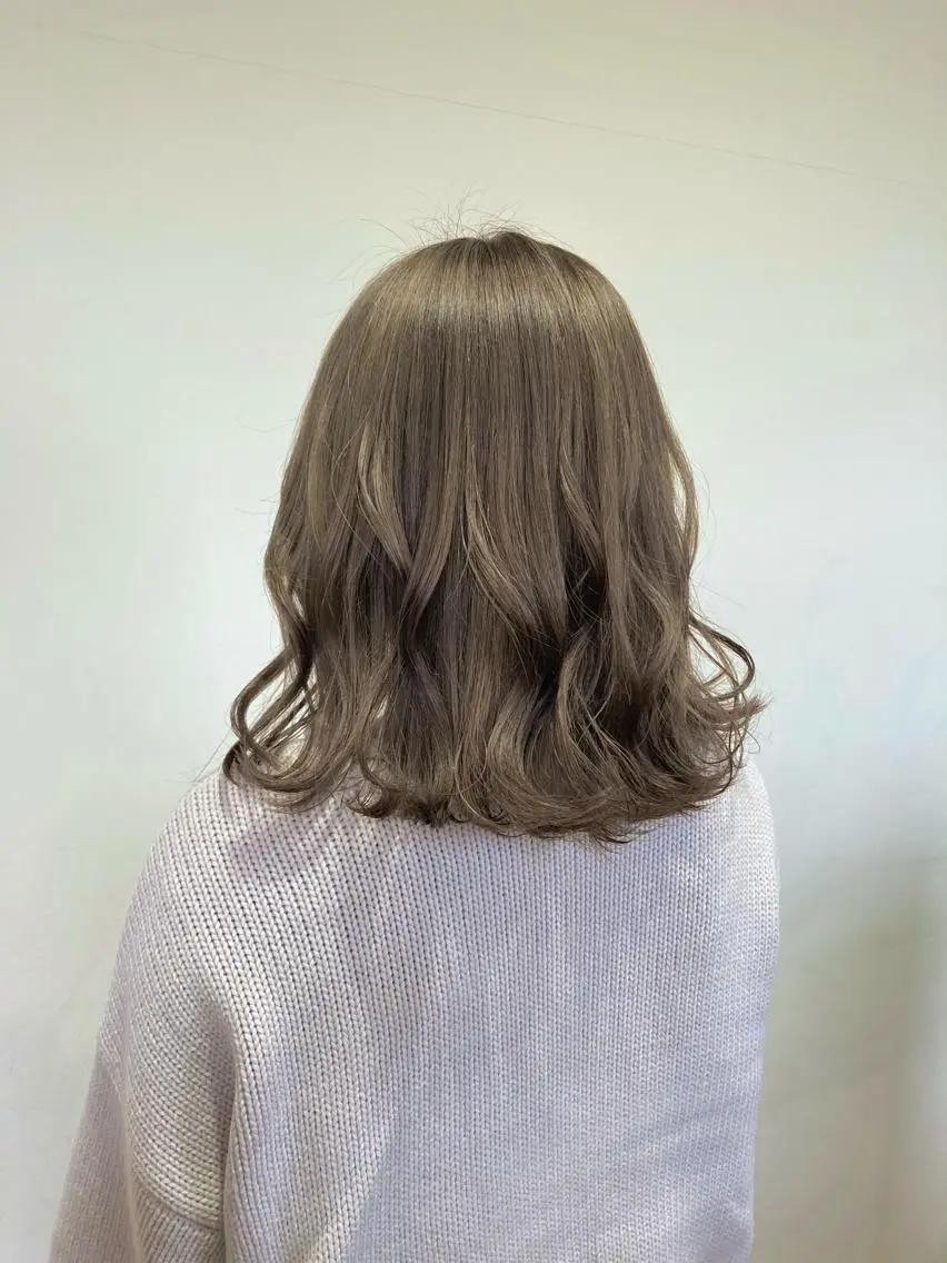 ミディアム ヘアカラー トリートメント 梅山 美侑のヘアスタイル