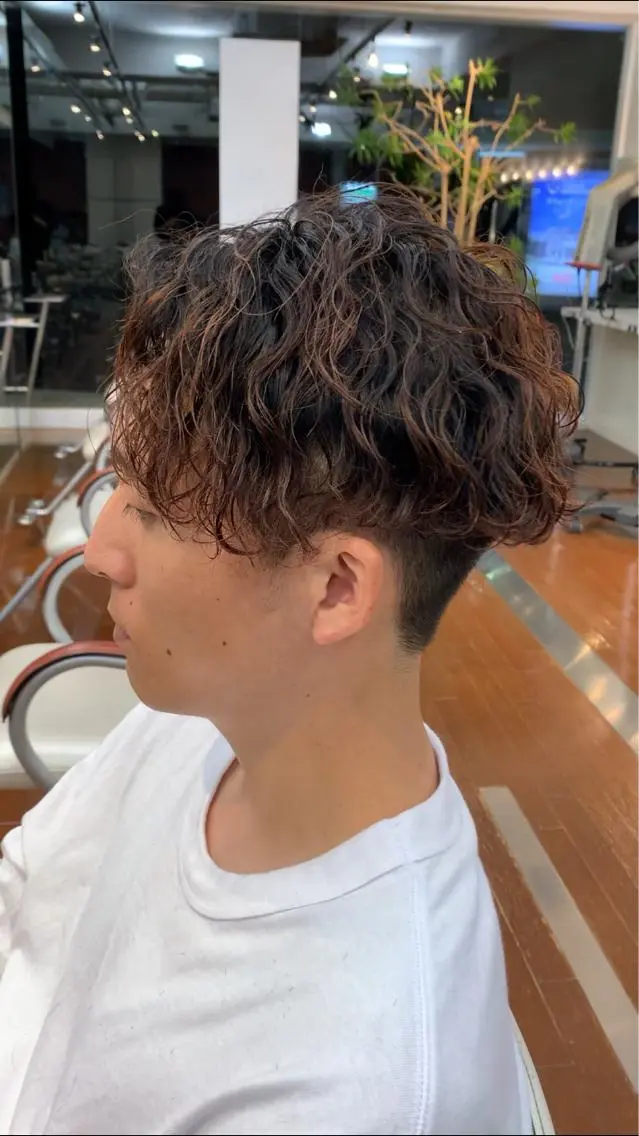 パーマ メンズ 波巻きパーマ 波巻きスパイラル 河原崎　基のヘアスタイル